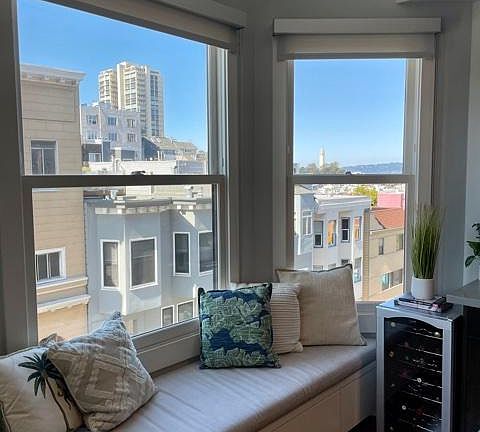 Window seat off of the kitchen provides spectacular views of Coit Tower, Telegraph Hill, the water and Bay Bridge. It's the perfect place to sip your coffee in the morning or enjoy the sparkling Bay Bridge lights at night.