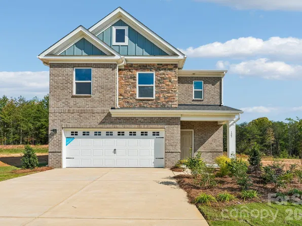 123 Plover Ln, Mooresville, NC 28115