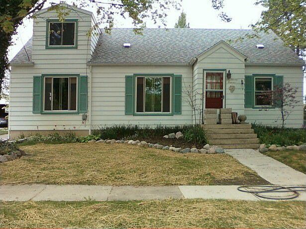 1st image of 611 Emmons St SE