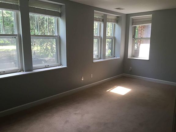 2nd image of 5350 Pershing Ave