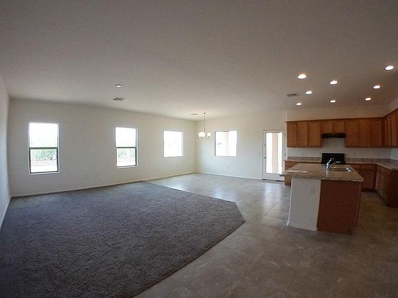 4th image of 6194 S Eagles Talon Pkwy