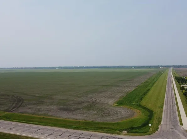 Na Na, Moorhead, MN 56560