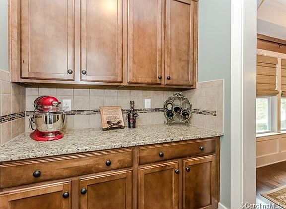 Butler's Pantry is located between the Kitchen & Formal Dining R