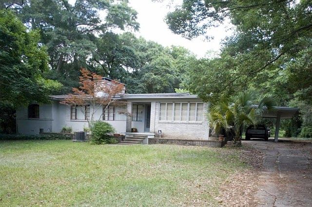 1st image of 910 Buena Vista Dr
