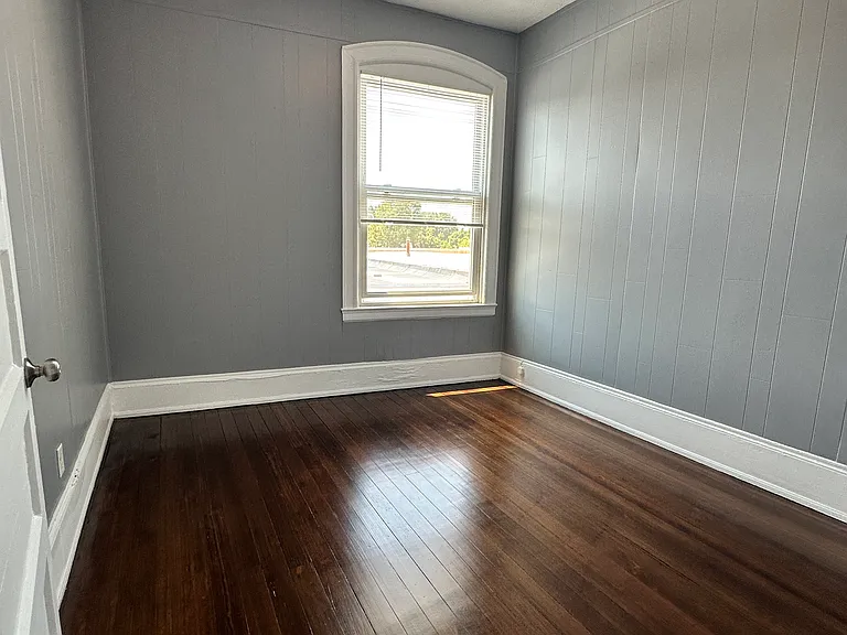 100 Cabot St #7 — Photo 11