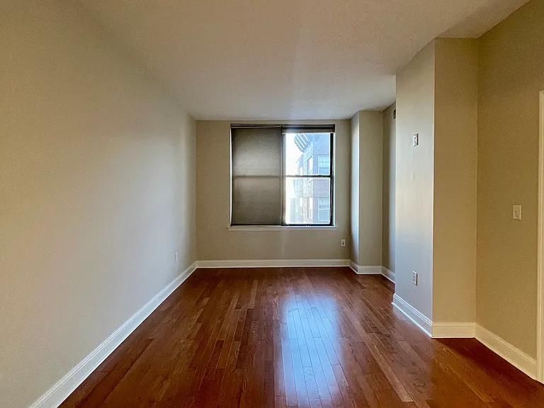 4315 Park Ave #5E — Photo 7