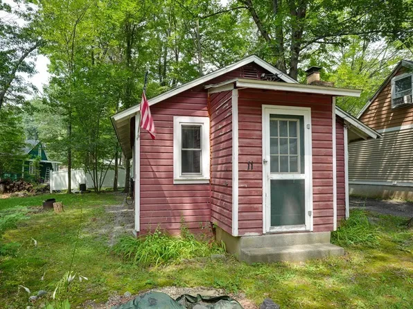 11 Kinnear Ave, Lancaster, MA 01523