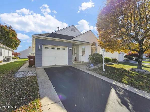 6 Abergele Drive, Toms River, NJ 08757