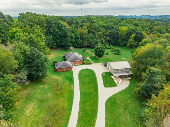 17943 Dover Rd, Dundee, OH 44624