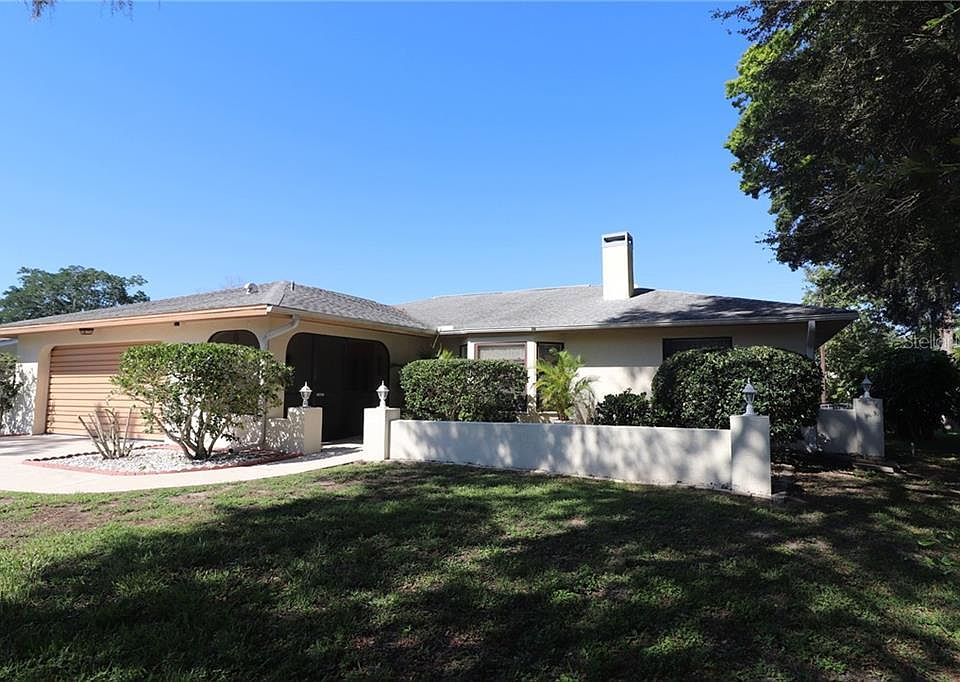 1st image of 427 Gulfbreeze Blvd