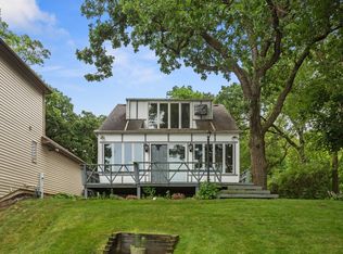 505 Mineral Springs Dr, McHenry, IL 60051