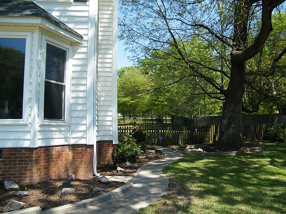 5th image of 1138 Willow Woods Dr