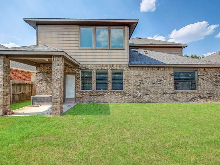 4411 Enchanted Spring Ct — Photo 18