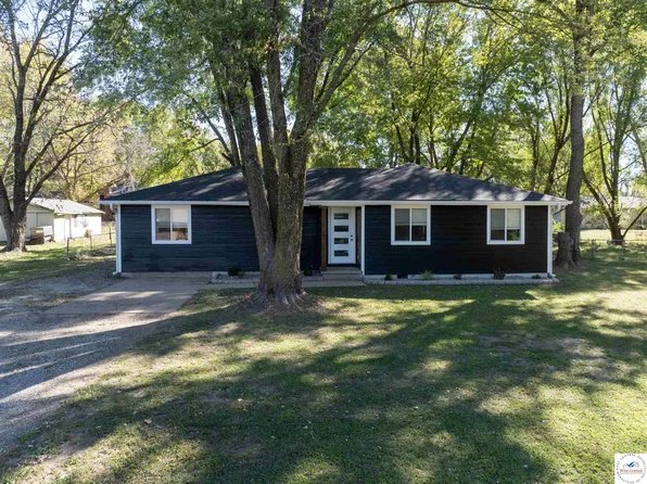 2805 Westlake Dr, Sedalia, MO 65301