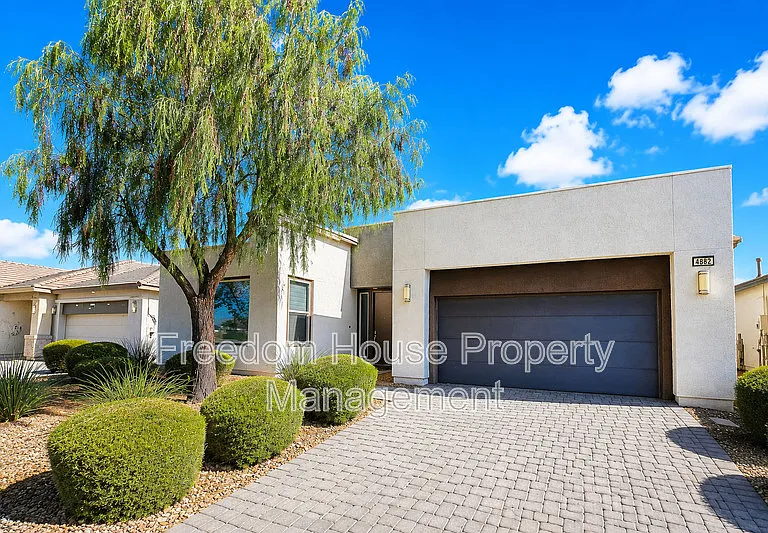 4882 E Beacon Ridge Dr — Photo 2