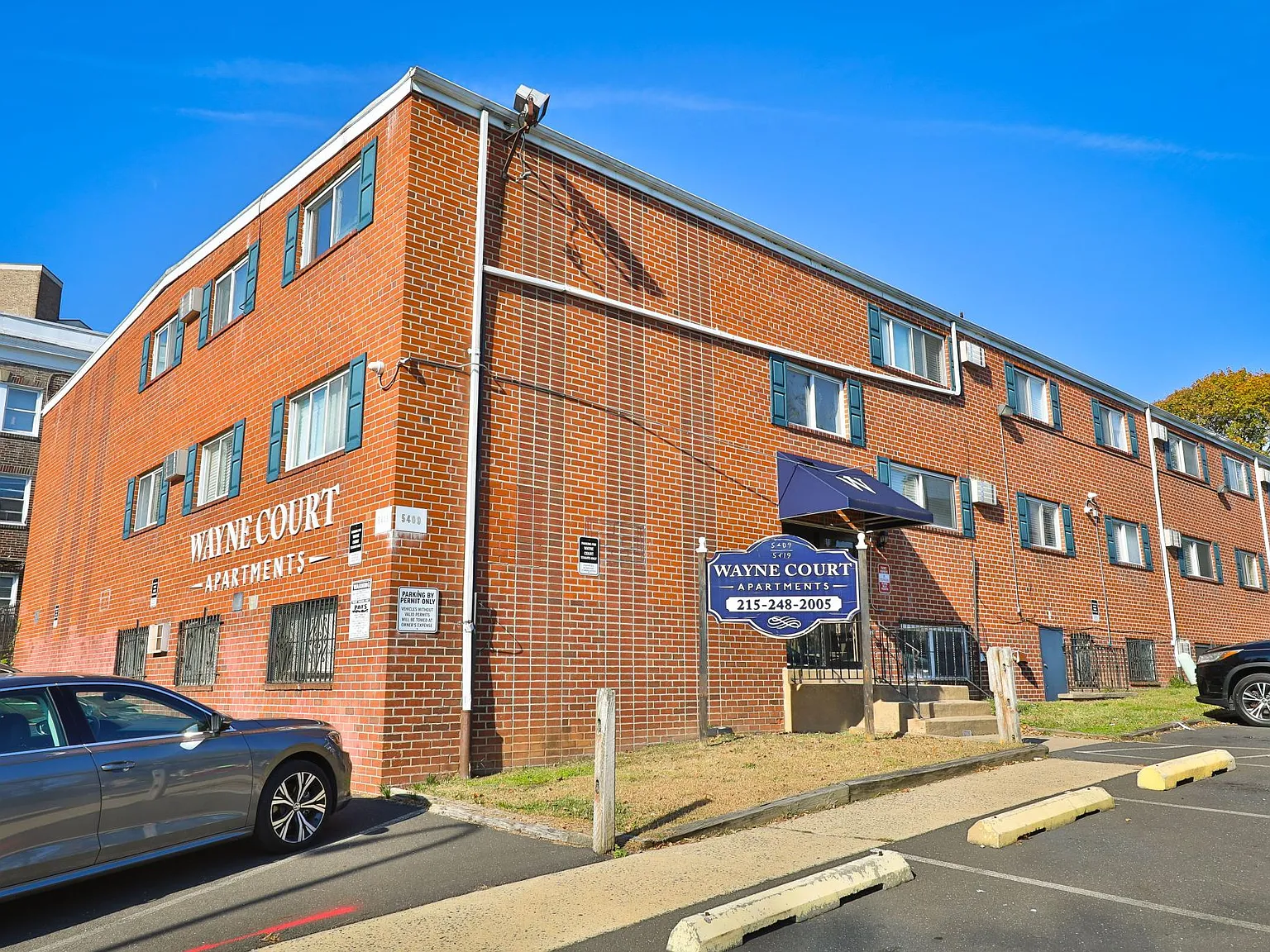 Wayne Court Apartments — Photo 4