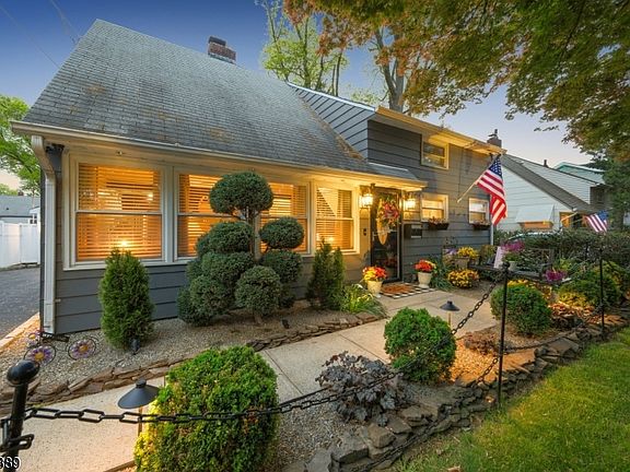 2nd image of 1169 Briarcliff