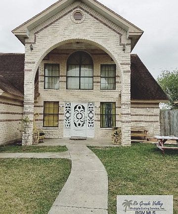 2nd image of 1143 Fannin Ave