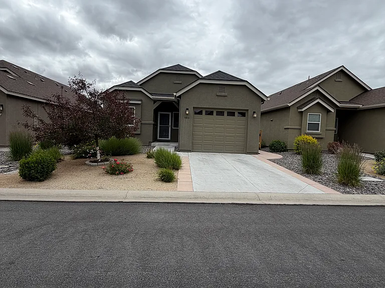 985 Marble Hills Cir — Photo 2