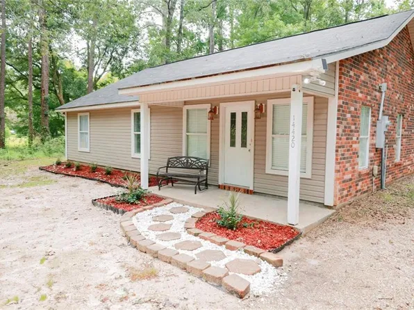 14420 Pine Ln, Walker, LA 70785