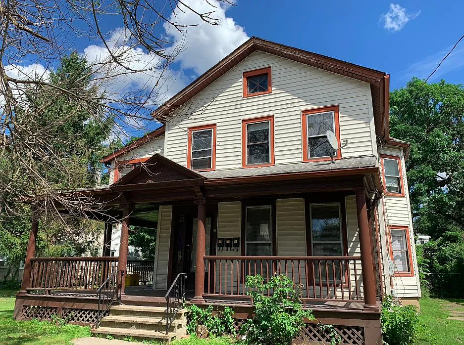 62 Walnut St photo 1