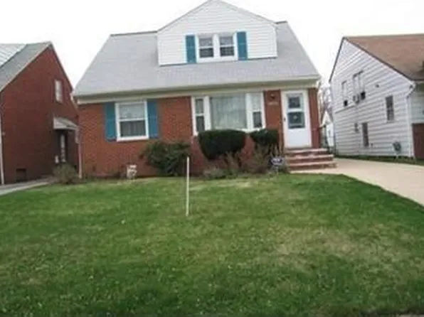 4054 Stonehaven Rd, South Euclid, OH 44121