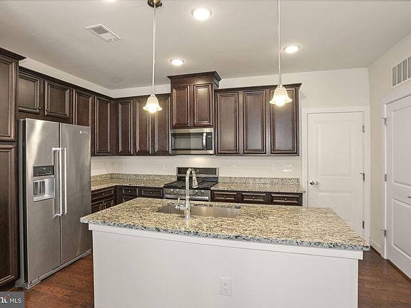 5th image of 13353 Launders St #92