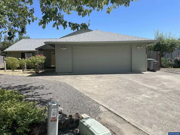 848 SW Hawthorne St, McMinnville, OR 97128