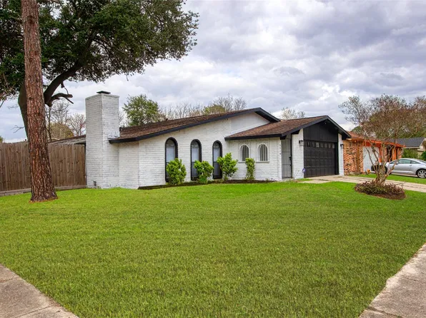 5510 Hickory Forest Dr, Houston, TX 77088
