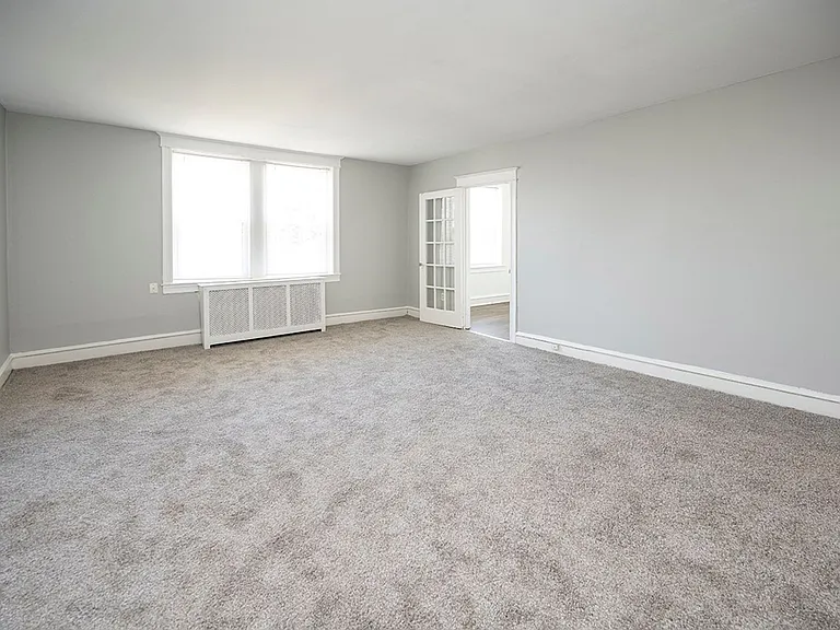 Upsal Gardens Apartments- Beautiful historical building with breathtaking charm! — Photo 40