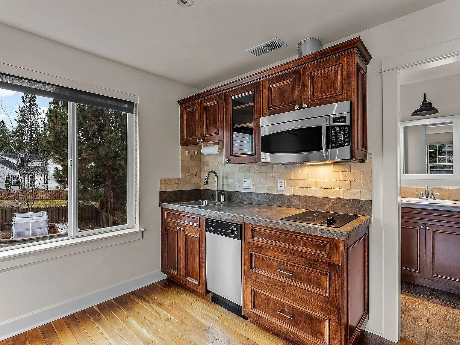 Studio, 535 sqft, $2,000 — Photo 3