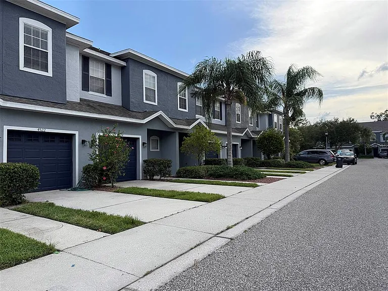 4530 Amberly Oaks Ct — Photo 6