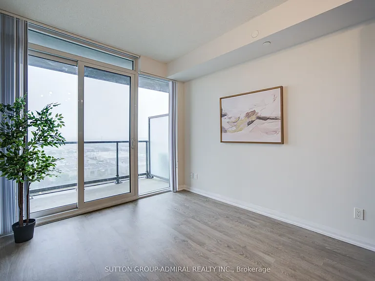 7895 Jane St #1716 — Photo 15