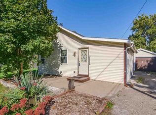 1346 Wilson Ave SW, Cedar Rapids, IA 52404