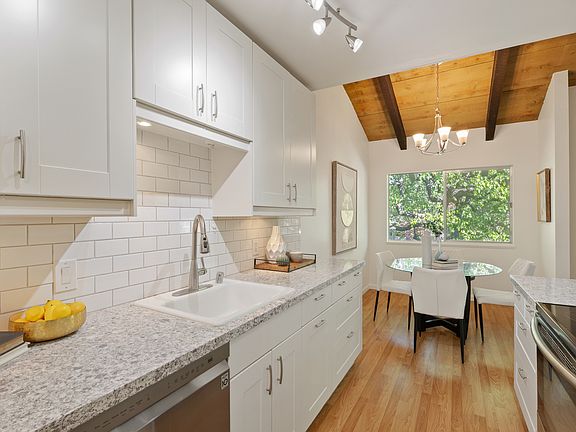 4th image of 255 S Rengstorff Ave APT 172