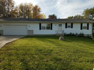 1105 9th Ave SW, Independence, IA 50644