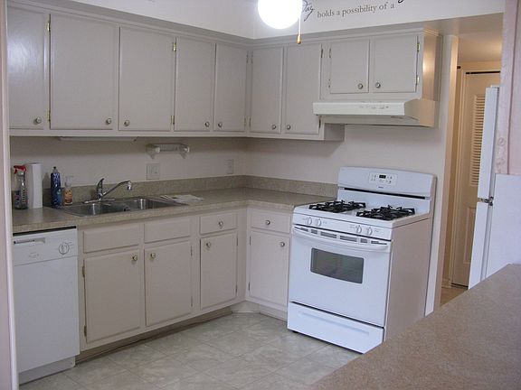 neutral decor