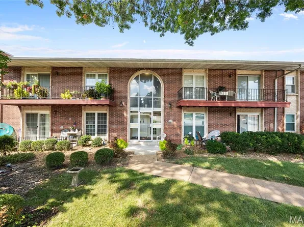 10388 Forest Brook Ln APT F, Saint Louis, MO 63146