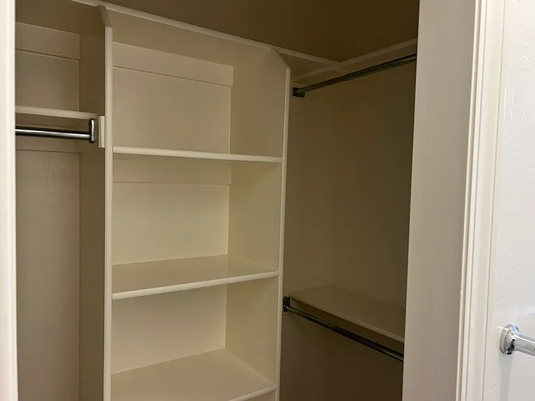607 E Wyngate Pointe Ln — Photo 16