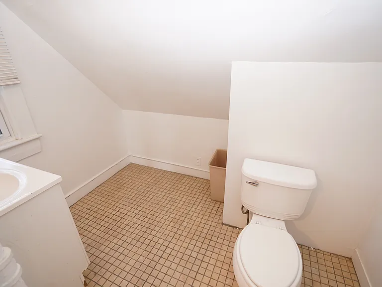 26 Ashford St #2 — Photo 14