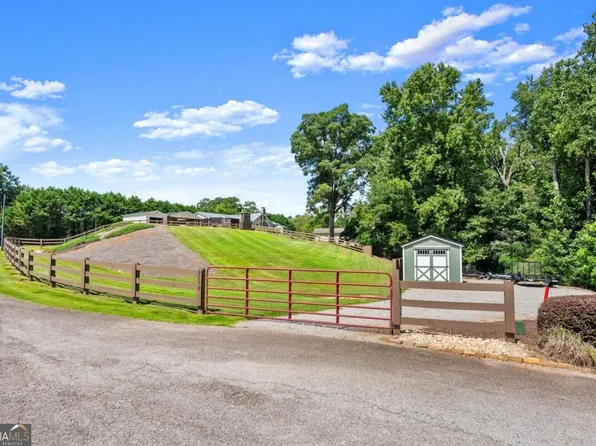 3173 Alenes Dr, Gainesville, GA 30506