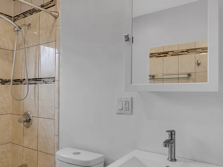 6565 Rosemoor St #2 — Photo 7