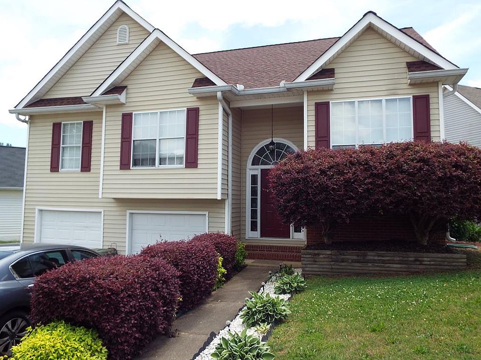 1st image of 223 Providence Dr