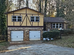 2325 Tarian Dr, Decatur, GA 30034