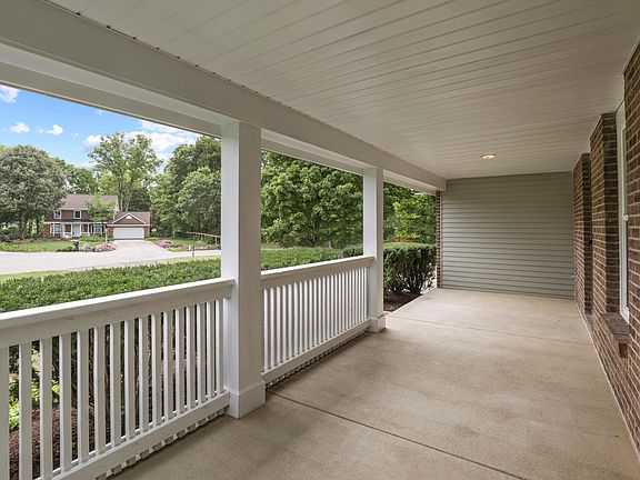 4th image of 10218 Dorchester Pl
