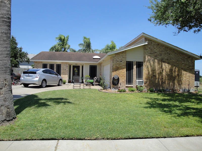 1st image of 11610 S Creek Dr