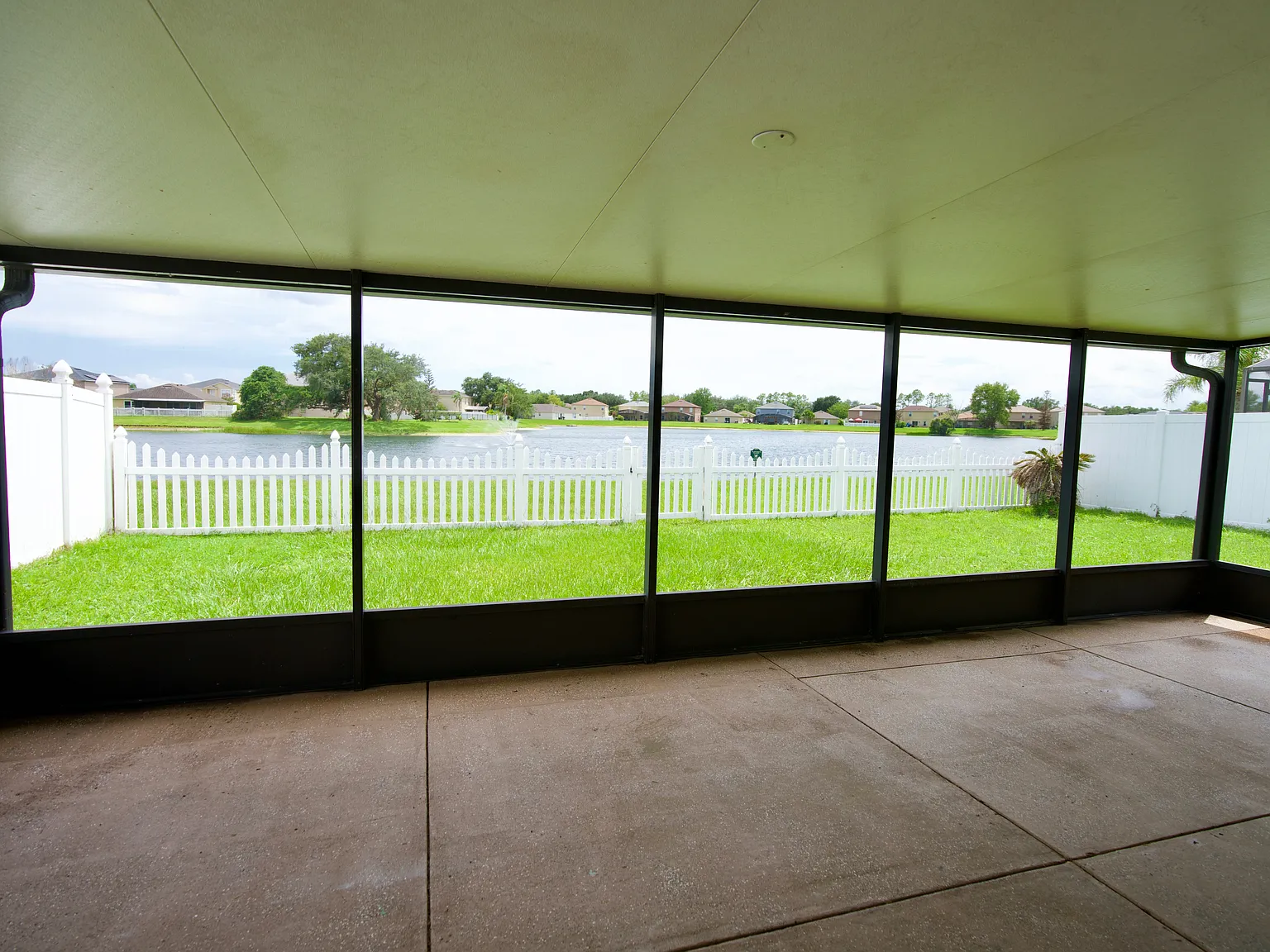 3 bed, 1552 sqft, $2,395 — Photo 4