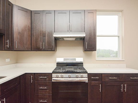 2nd image of 2637 W Potomac Ave #1