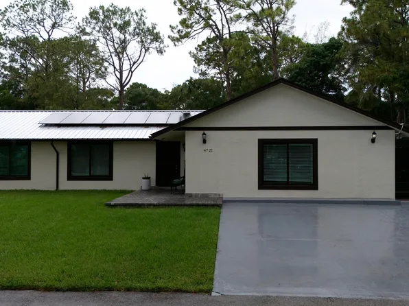 4721 Coconut Boulevard, The Acreage, FL 33411