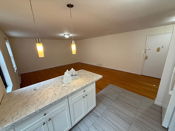 3rd image of 14435 35th Ave #4U